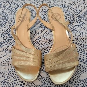 I. Miller size 8 gold dress sandals